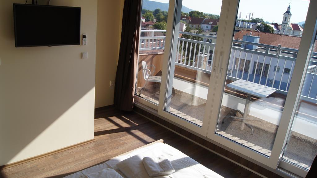 Apartman Panorama Sturovo Exterior photo